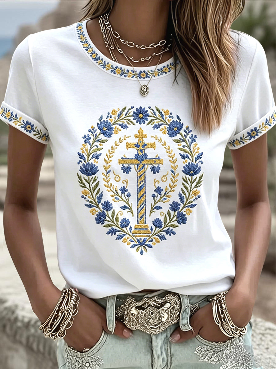 Women's Swedish Midsummer Floral Art Casual T-Shirt